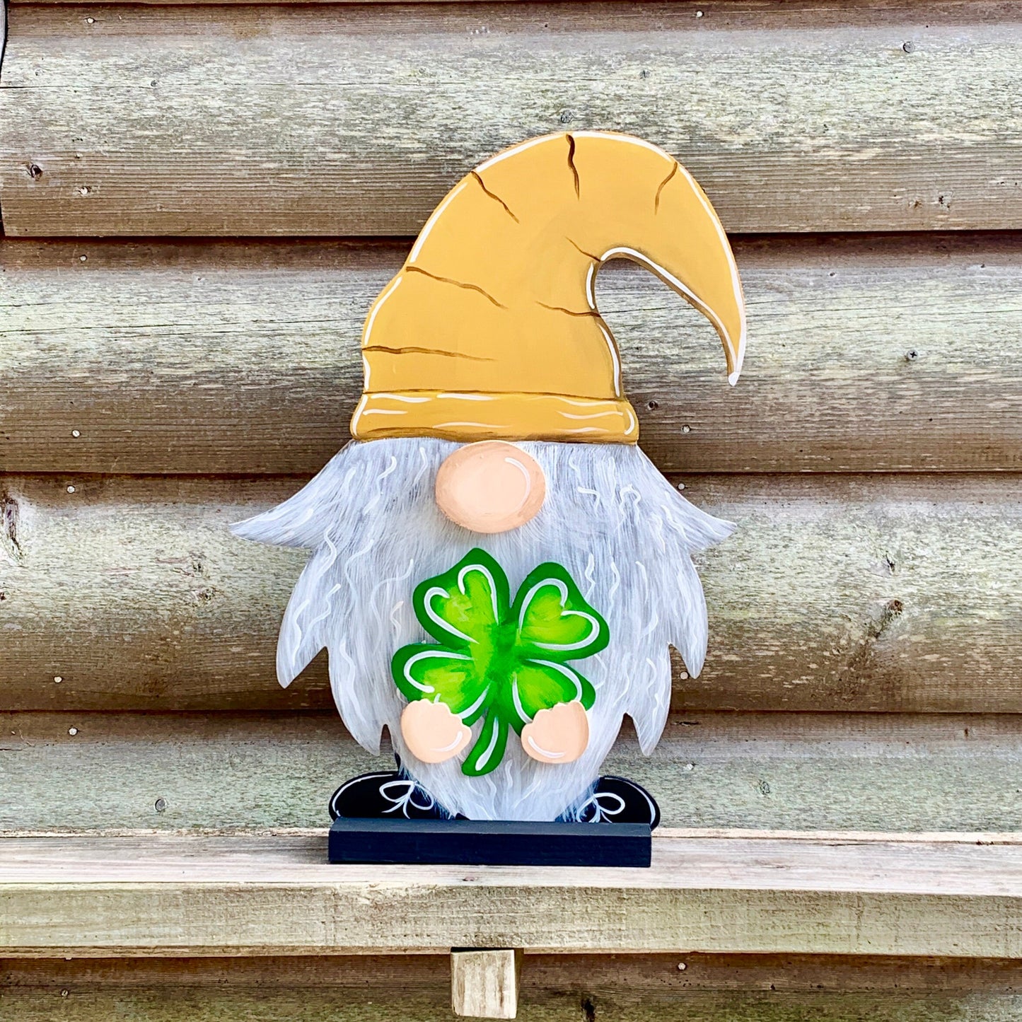 gnome with interchangeable seasonal cutouts