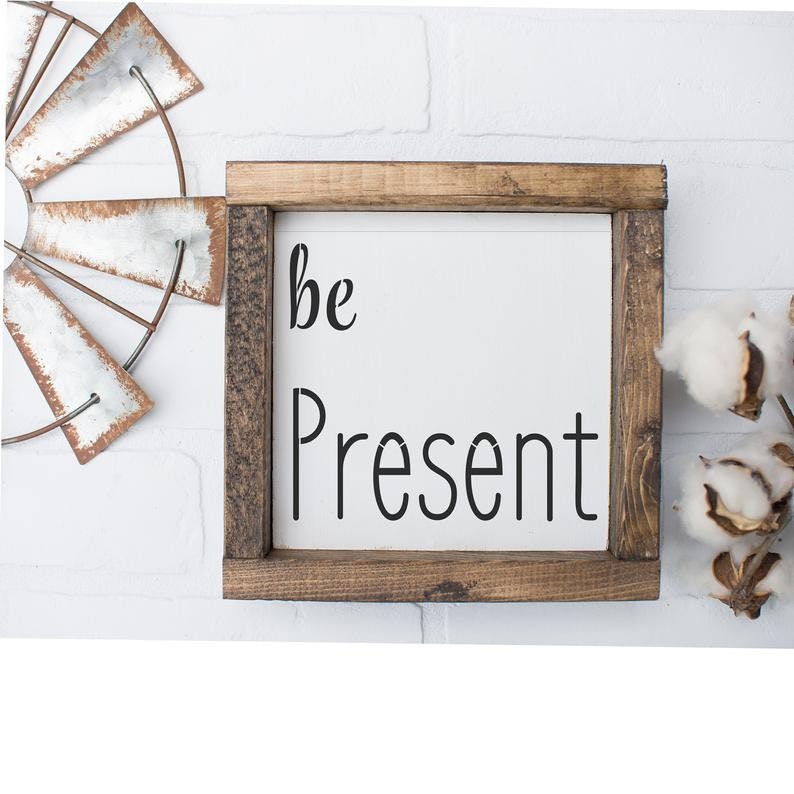 set of 3 small signs -be present